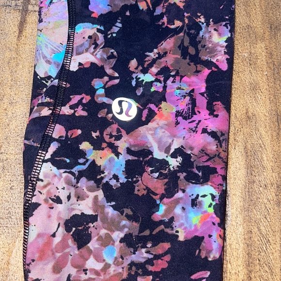 LULULEMON Base Pace Leggings - Picture 5 of 7